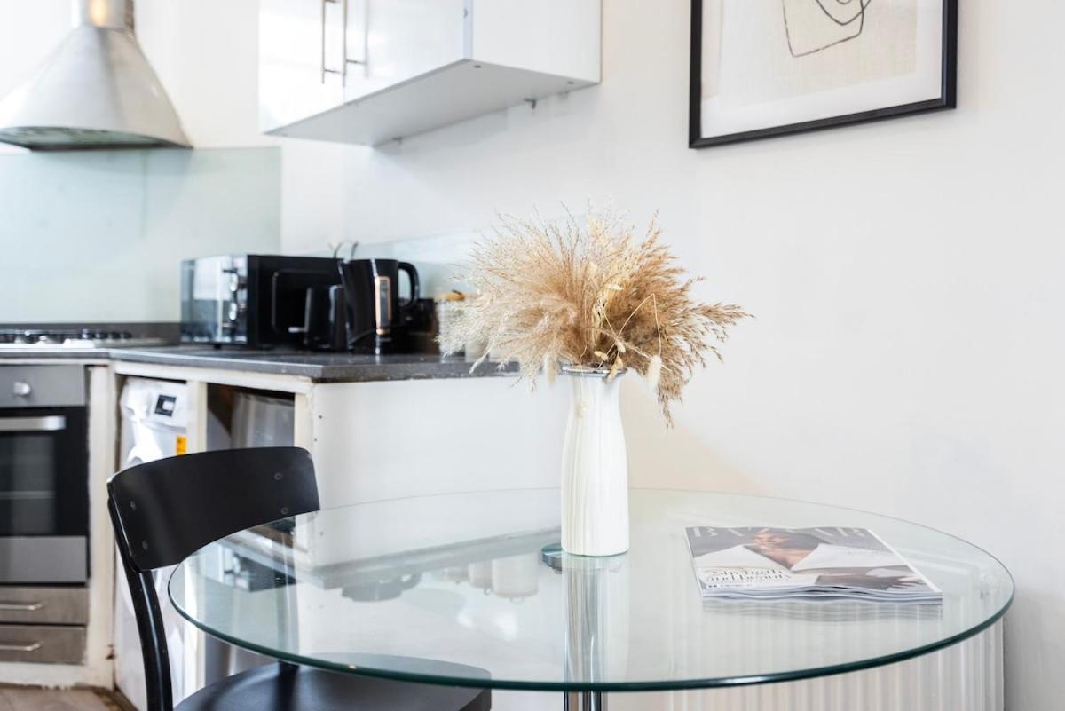 Classy 2 Bedroom Near Old Street Station Appartamento Londra