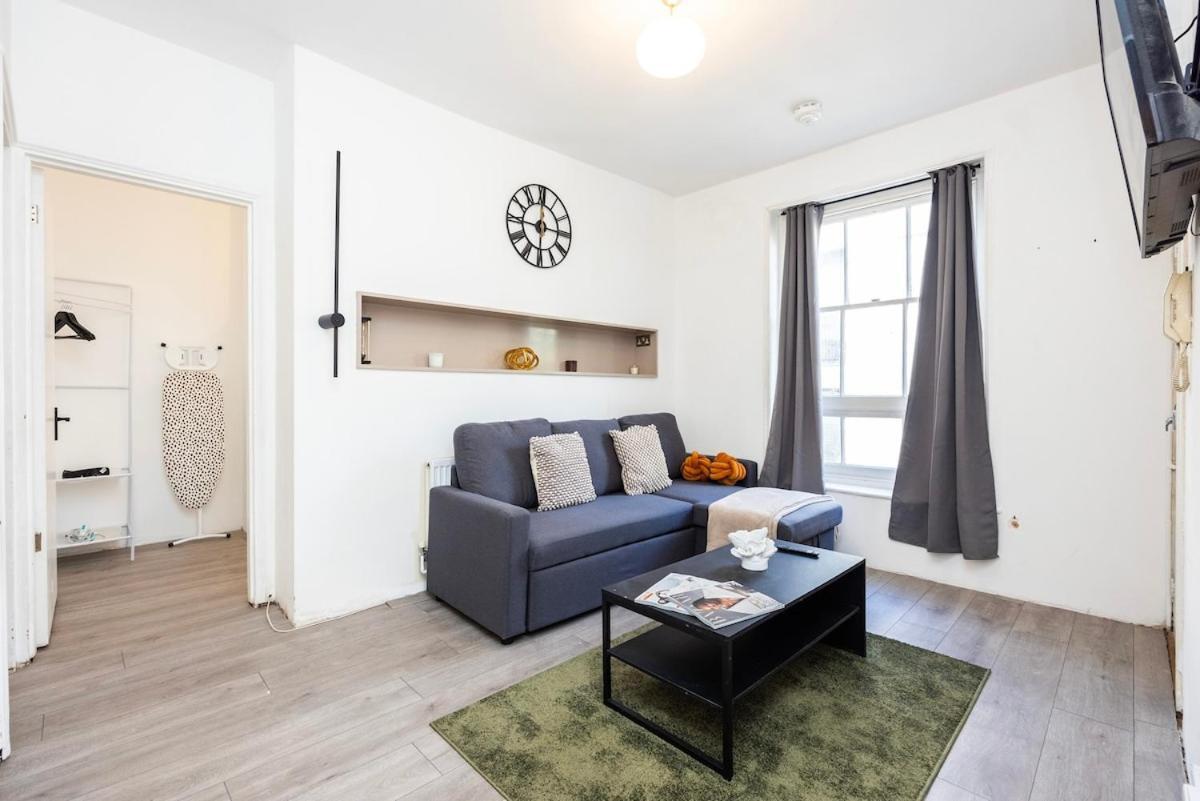 Classy 2 Bedroom Near Old Street Station * Londra