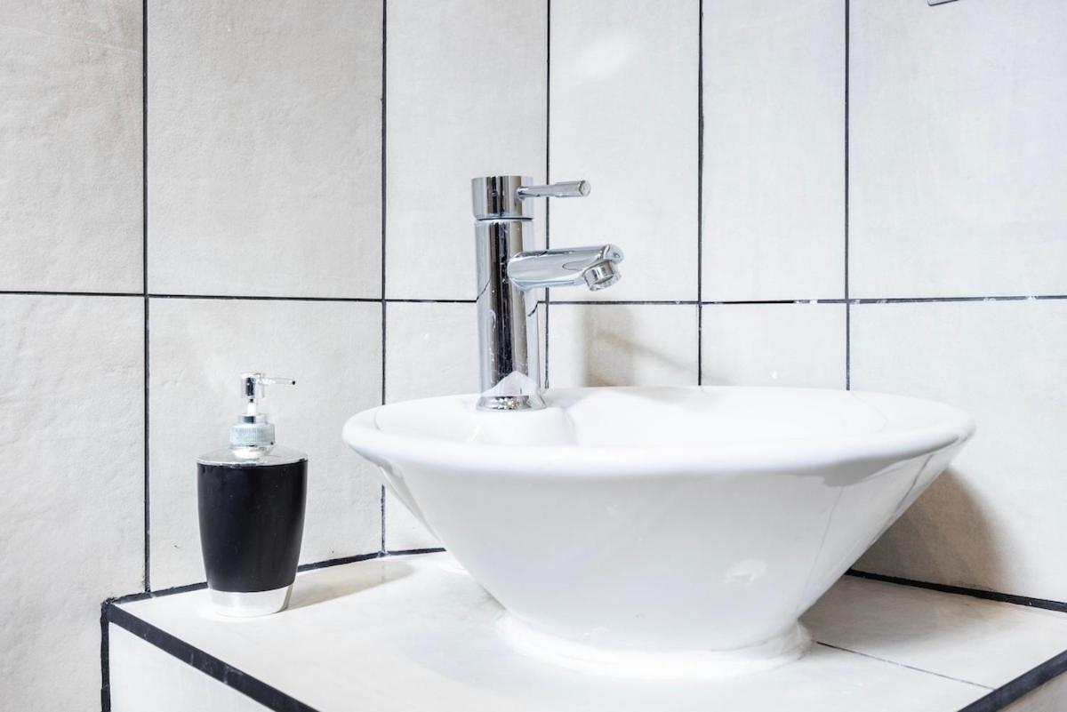 Classy 2 Bedroom Near Old Street Station Appartamento *